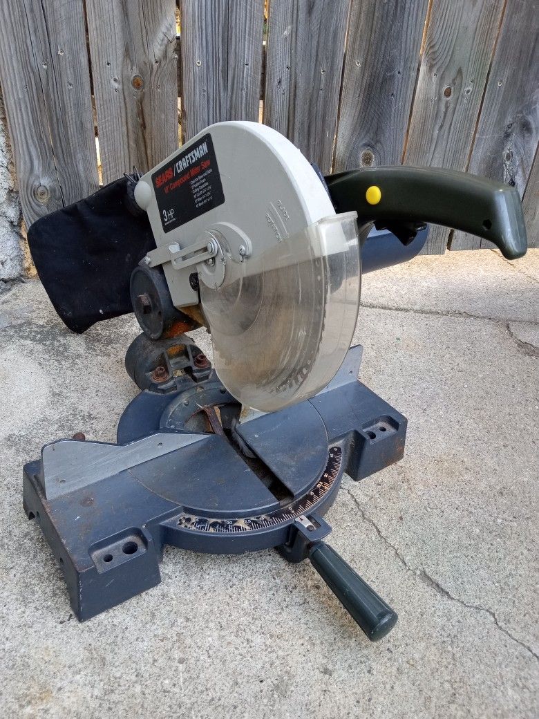 Craftsman 10" Inch Compound Miter Saw With Dust Collection Bag