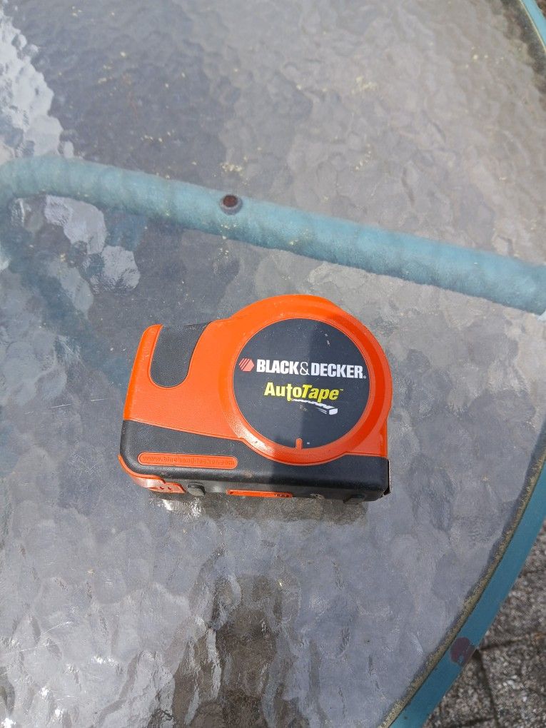 battery operative measuring tape