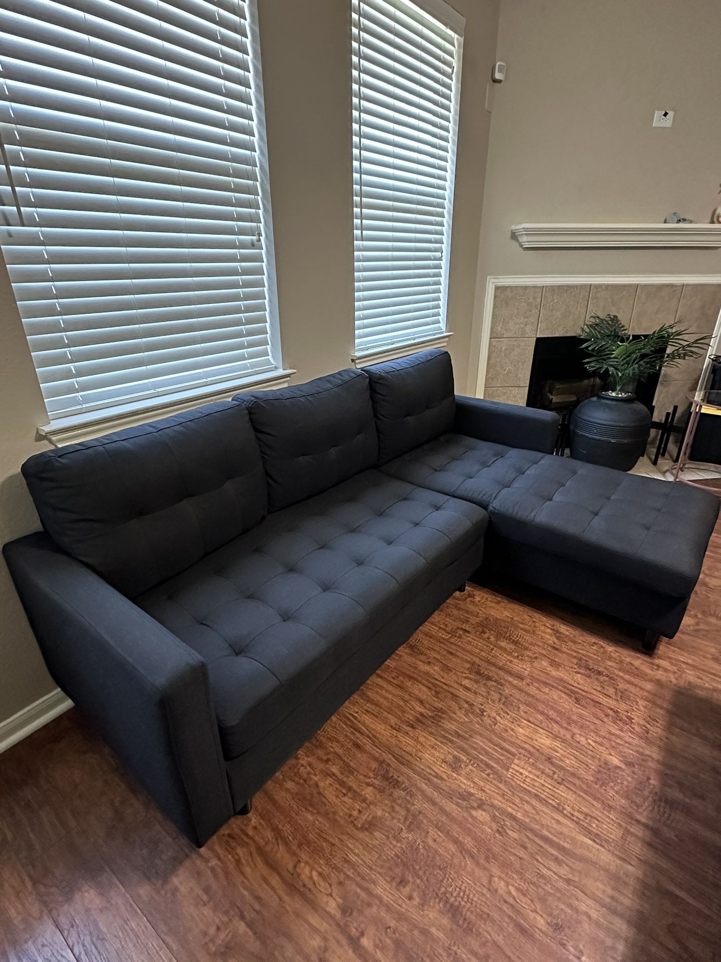 2 Seat Reversible L-Sectional
