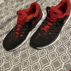 LIKE NEW Mens Nike Lunar Fingertrap Sneakers