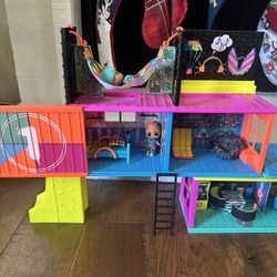 L.O.L clubhouse Doll House