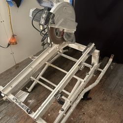 Kobalt portable Table Saw & Schwinn Atlas 7 Speed Bicycle 