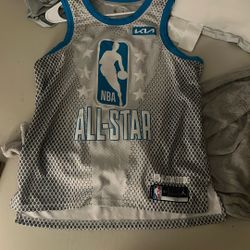 Trey Young Large All Star Jersey 