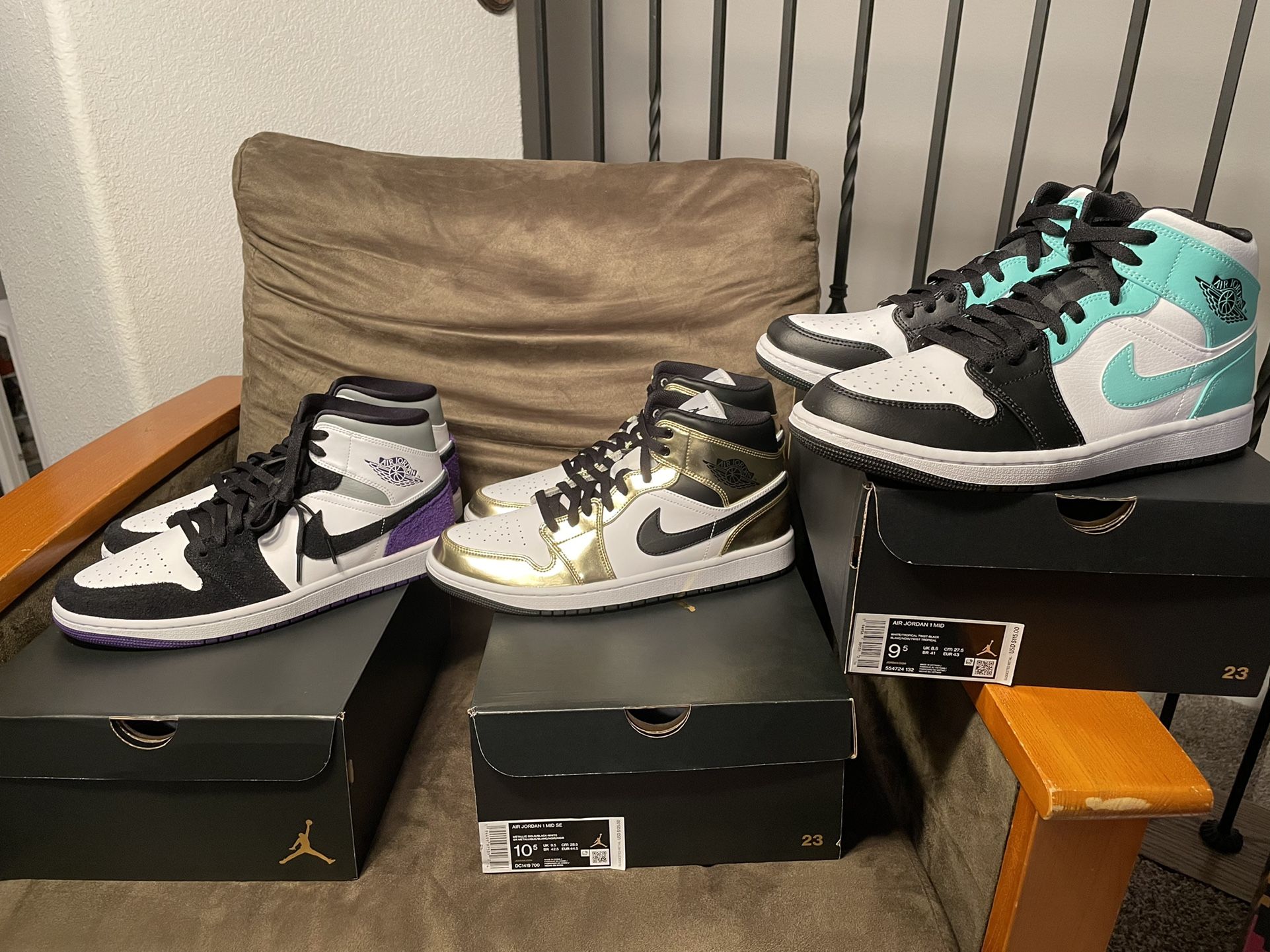 Jordan 1 Mids Sale 9.5-10.5