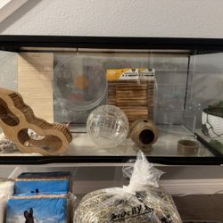 Small Animal Enclosure and Accessories 