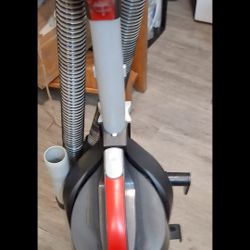 VACUUM CLEANER  DIRT DEVIL 