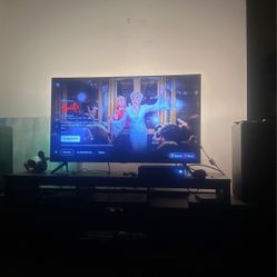 Samsung Crystal UHD 50 Inch TV 