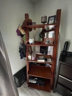 Wooden shelf bookcase