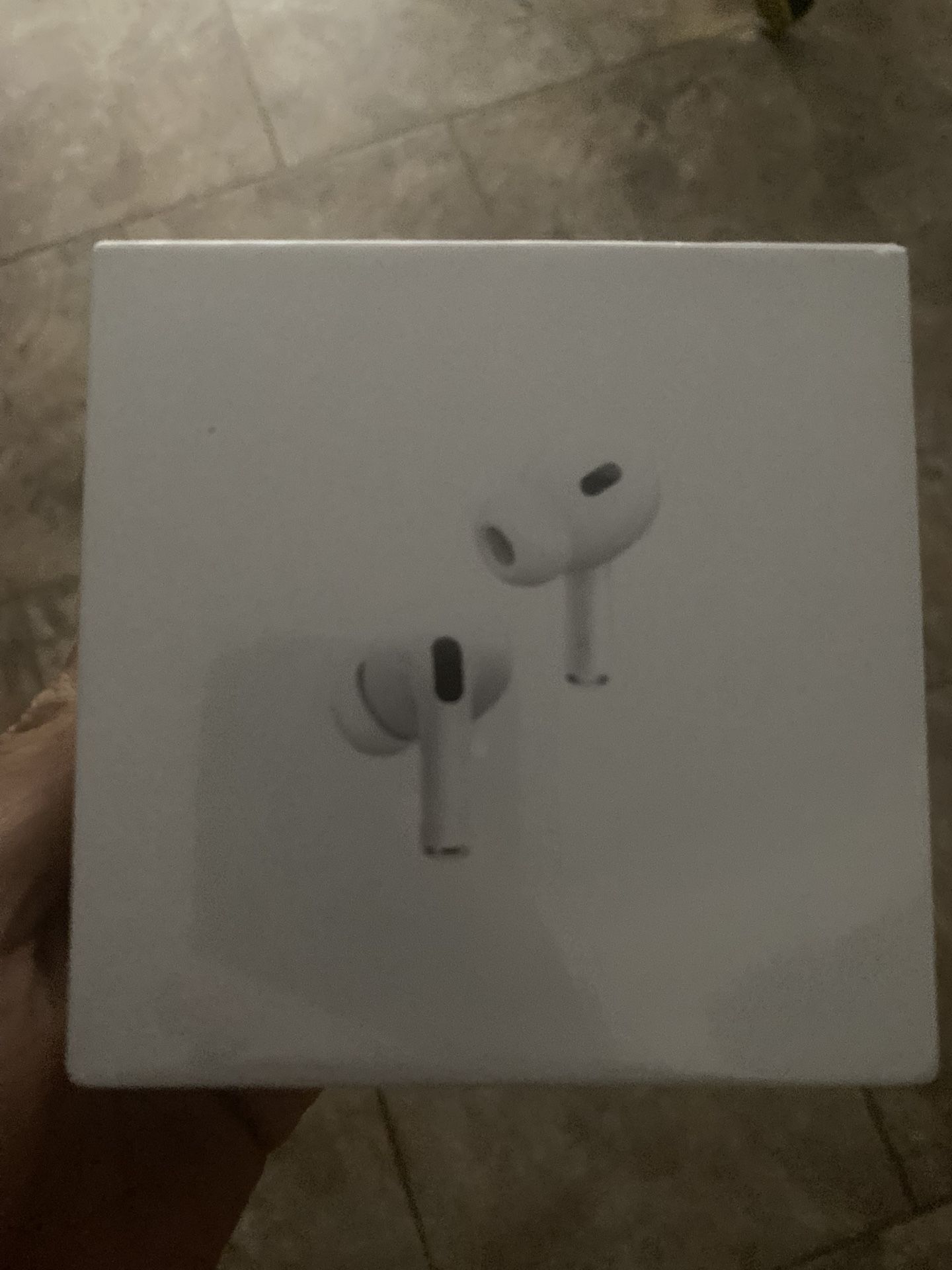 airpod pro 2 (BEST OFFER TAKES IT)