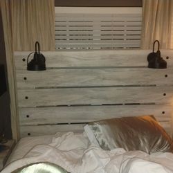Queen Bedroom Set