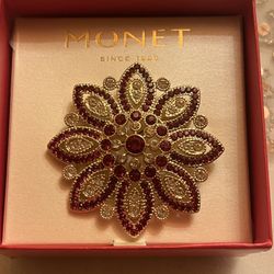 Brand New In The Box Monet Brooch Poinsettia Flower Gold Tone Red Rhinestones Xmas Holiday