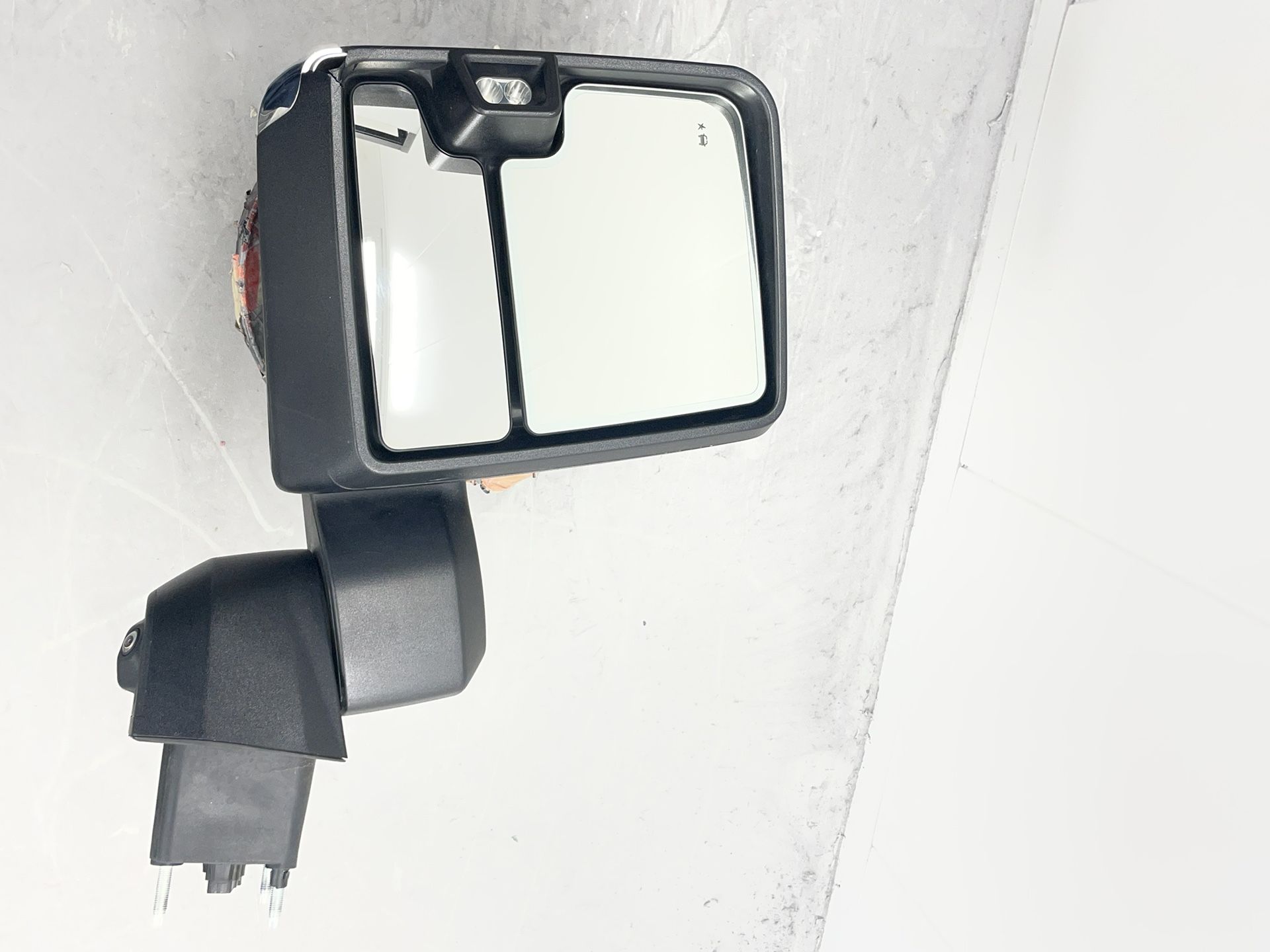 Chevy Silverado 2500 Mirror