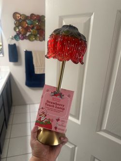 Strawberry Shortcake touch lamp