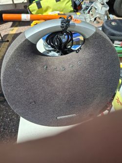 Harman kardon bluetooth speaker $25 firm