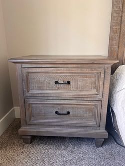 Night stand