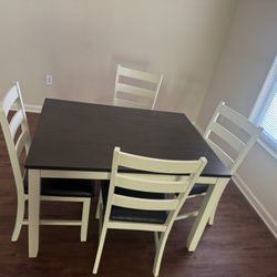 Table set (4) 