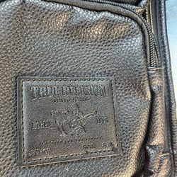 TRUE RELIGION REAL LEATHER MENS PHANNYPACK