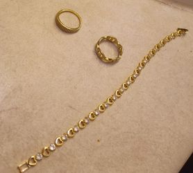 Heart bracelet and two rings
