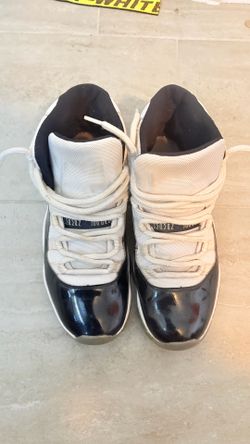 Jordan 11 size 9