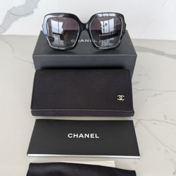 NEW Chanel Women’s Black Square Gradient Sunglasses