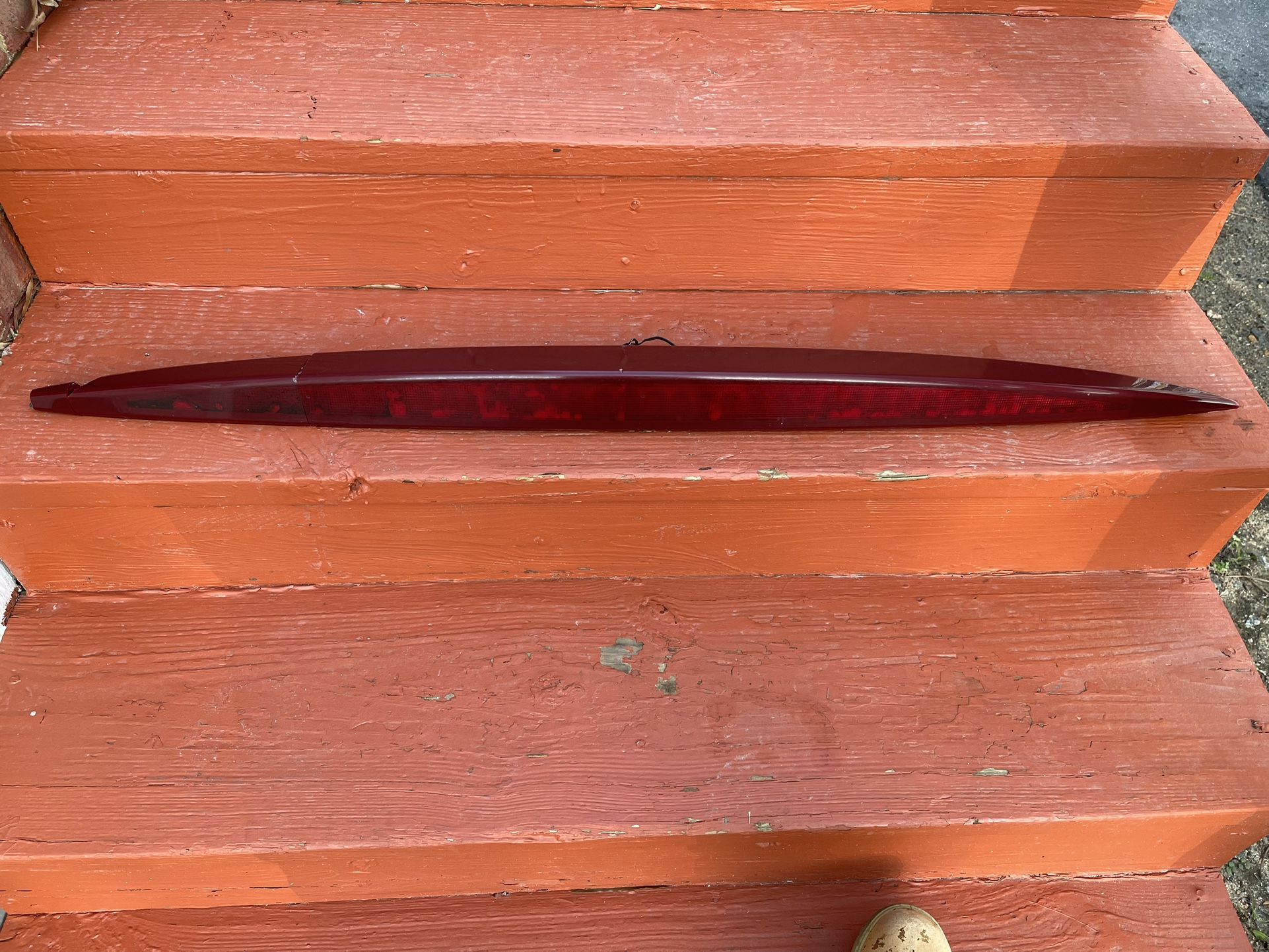 2002-2006 Cadillac Escalade Third Brake Light