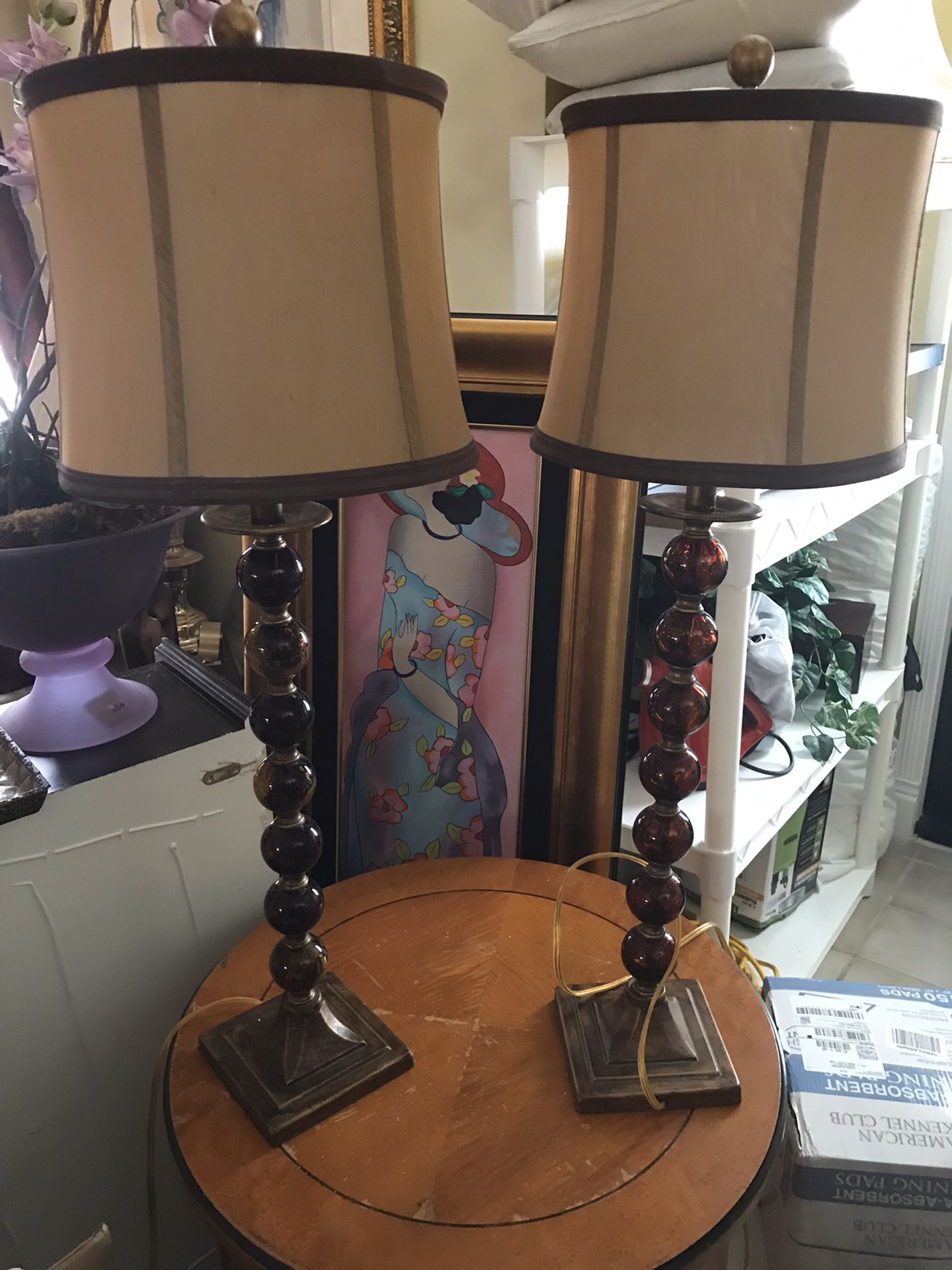 2 beautiful tables lamps