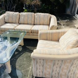 Really nice nautical wicker sofa living room set