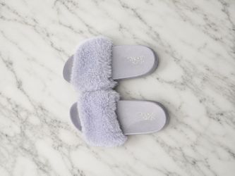 Stars Above Women’s Purple Faux Fur Slide Slippers Open Toe Slip-On Flat
