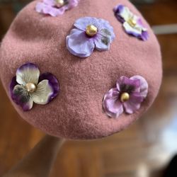 French Beret – Chic & Elegant Women’s Hat