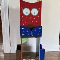 Kids Revolving Bookshelf