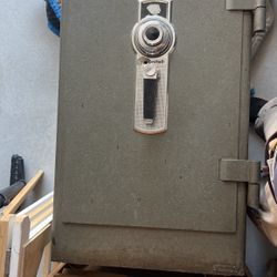 Heavy Duty Fireproof Safe