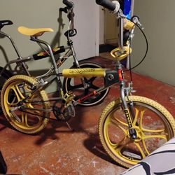 Mongoose Stranger Things Special Edition BMX 