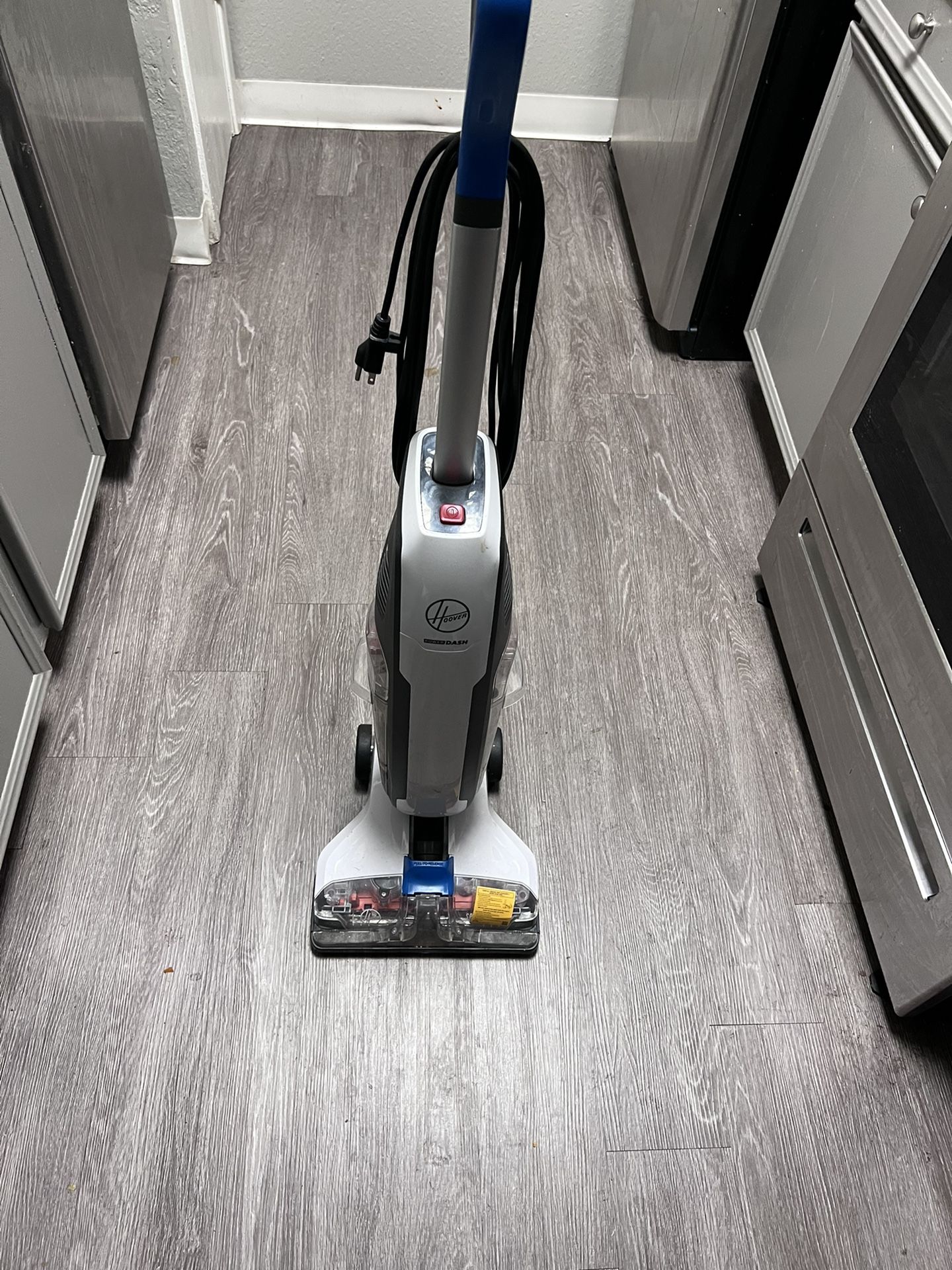 Floor scrubber