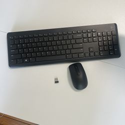 Dell Wireless KB3322W Keyboard & Mouse Set – USB Receiver Included – Works Great