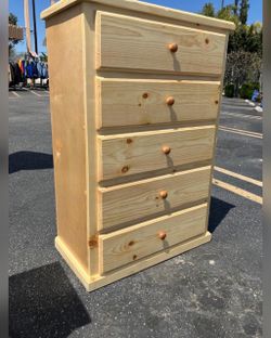 5 drawers dresser  / Five drawers dresser / Cajonera 5 gavetas / Comoda