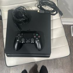 PS4  (standard Edition) 1TB 