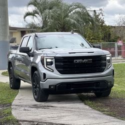 GMC Sierra Elevation 2023