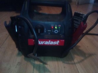 Duralast Portable Jump Starter