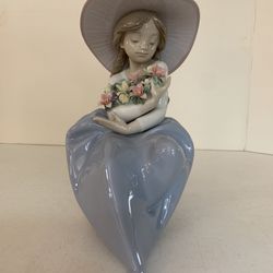 Lladro - Fragrant Bouquet 