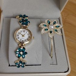 Brand New Womens Watch And Bangle Fashion Matching With Box