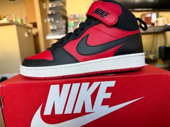 Nike Mid-Top Sneakers Red and Black