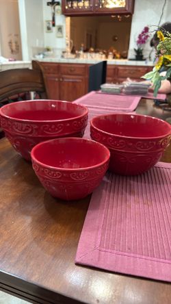 Nesting Bowl Set