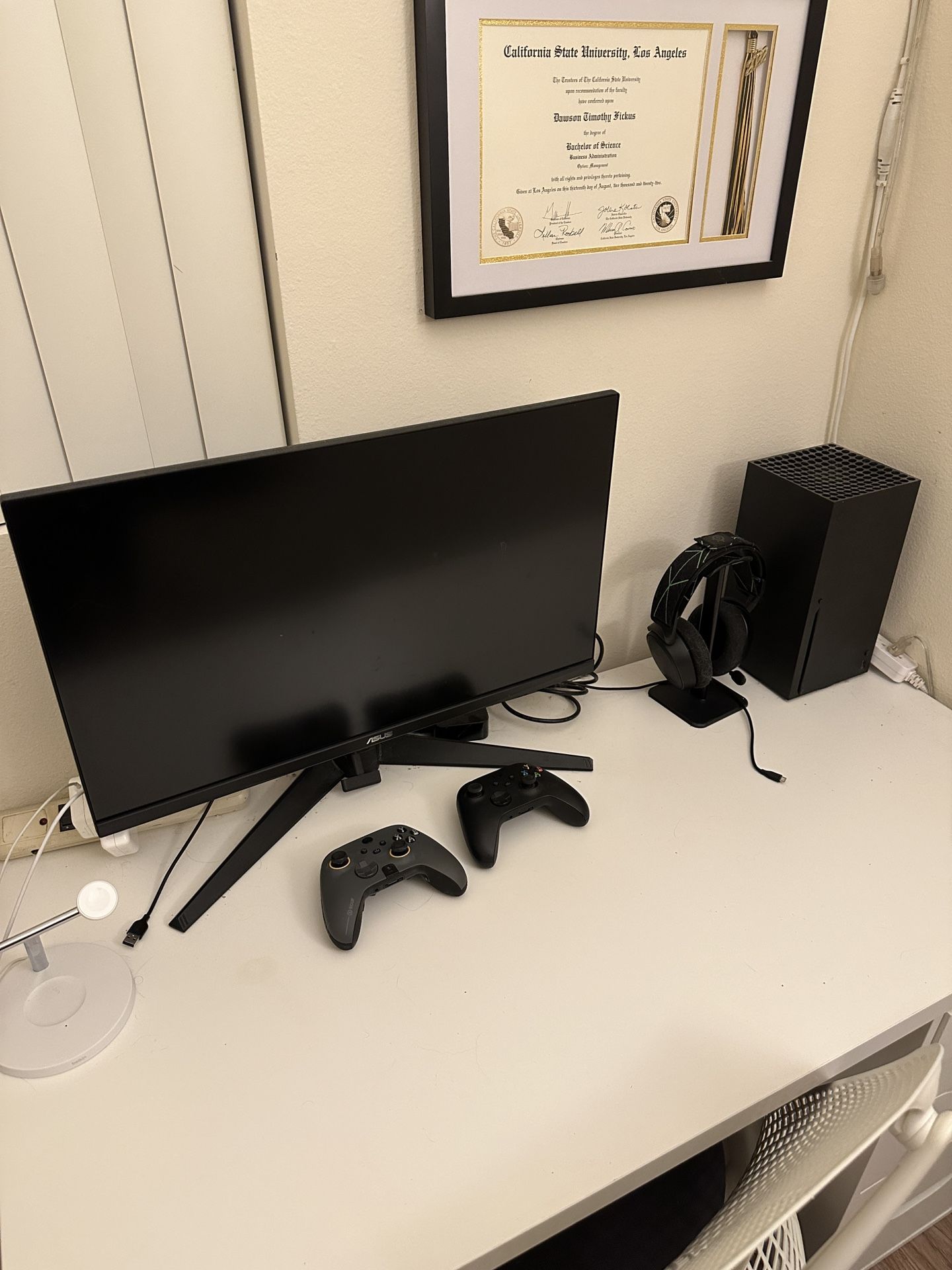 Xbox Series X Gaming Bundle