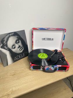 Victrola Bluetooth Turntable — VSC-550BT-P3 — Like New