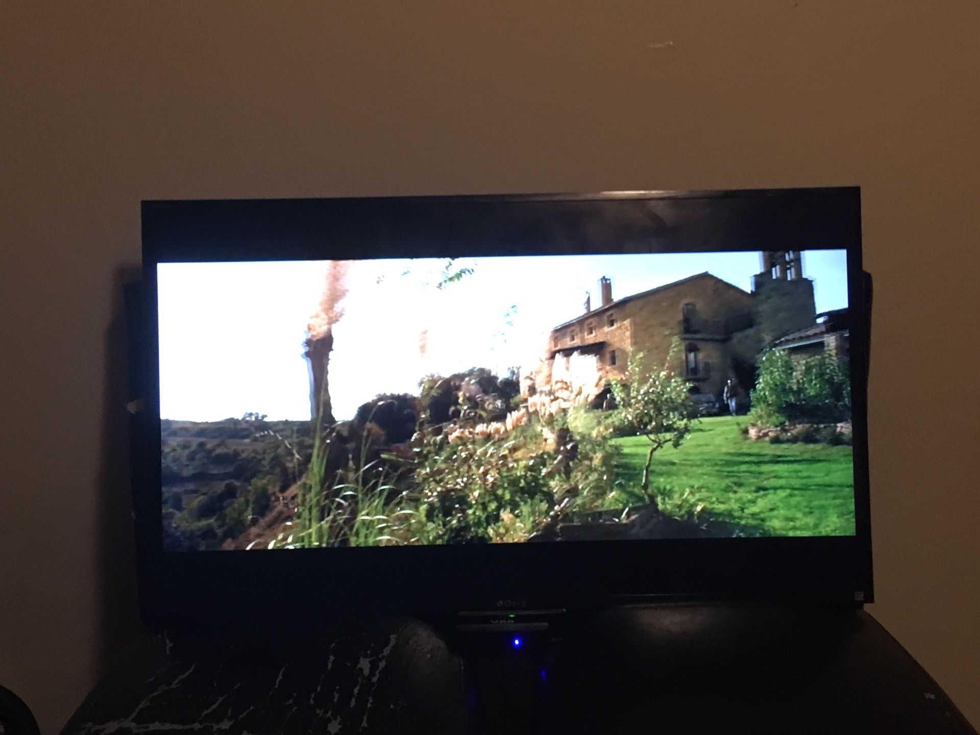 Sony KDL-40R510C BRAVIA R550C Series - 40" LED SMART TV