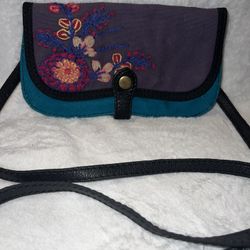 Lucky Brand • RARE HTF Y2K Vintage Cotton Leather Embroidered Crossbody Bag
