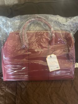 Brand new overnight tote bag for sale!!