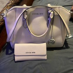 Michael Kors Purse W/matching Wallet