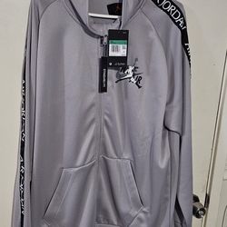NEW JORDAN ZIP UP JACKET WITH TAGS SIZE LARGE FOR MEN 