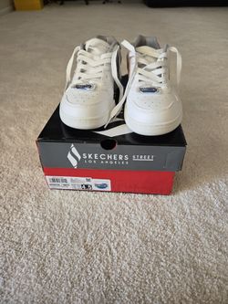 Skechers Sneakers - Brand New